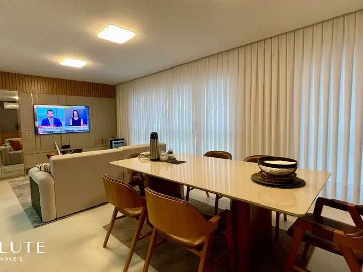 Apartamento à venda 4 dormitórios na Barra Sul