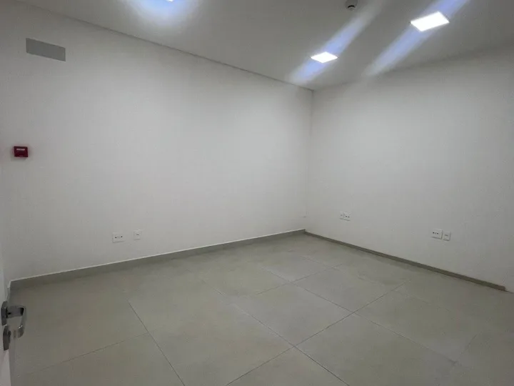 Sala comercial aluguel anual no Centro