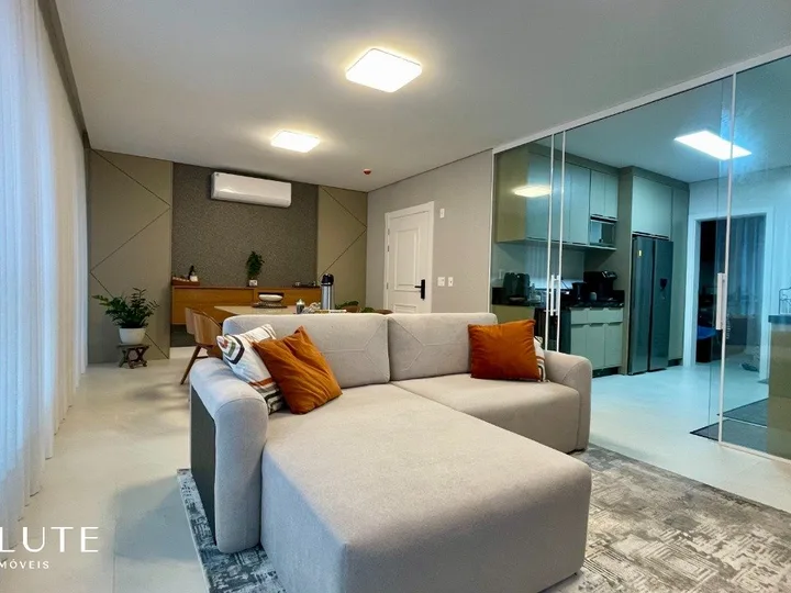 Apartamento à venda 4 dormitórios na Barra Sul