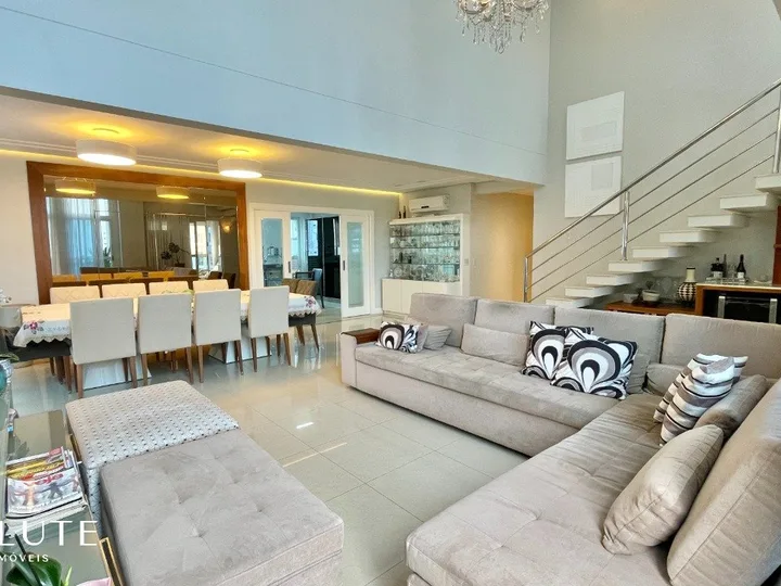 Apartamento à venda com 3 suítes no Centro
