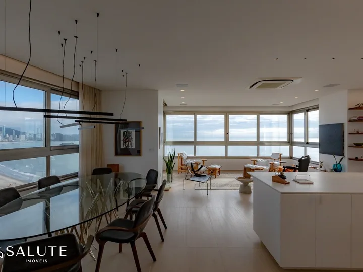 Apartamento à venda 4 suítes na Barra Sul