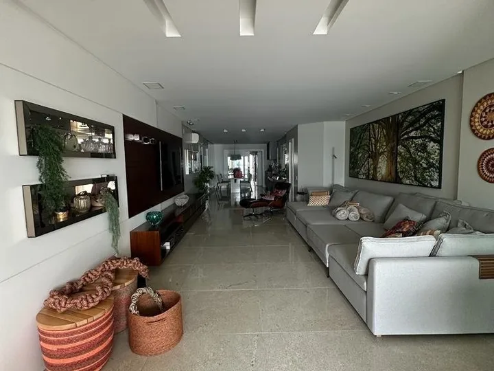 Apartamento aluguel anual com 4 suítes Barra Sul