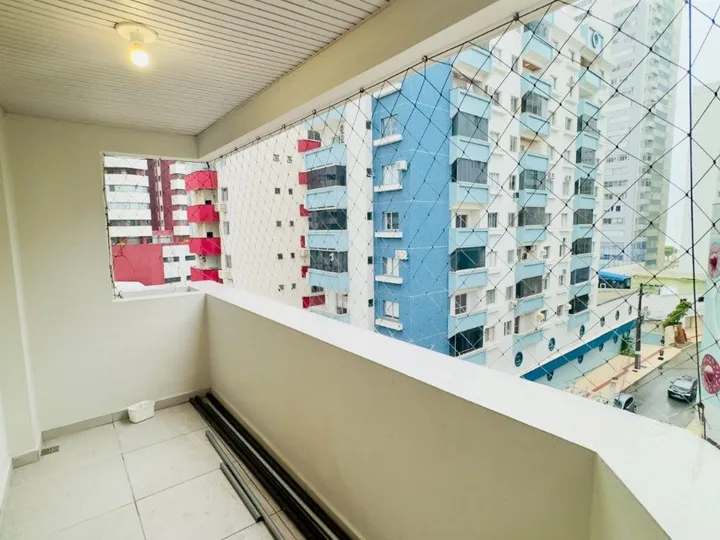 Apartamento para locação 3 Suítes no Centro