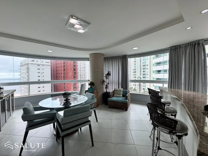 Apartamento 3 dormitórios em Centro Balneário Camboriú