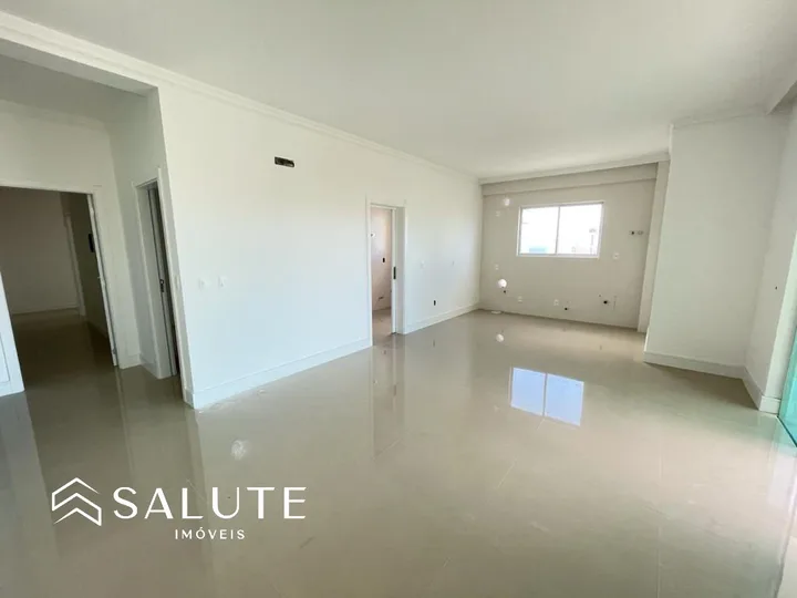 Apartamento em Itapema, 3 suítes sendo 1 master.