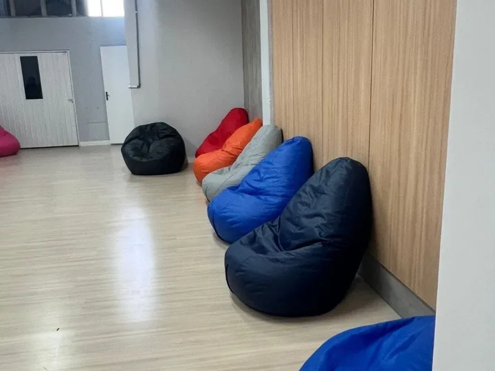Sala Comercial aluguel anual na Brava