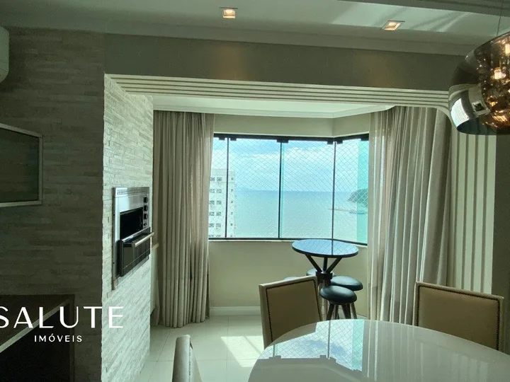 Apartamento à venda com 3 suítes na Barra Sul