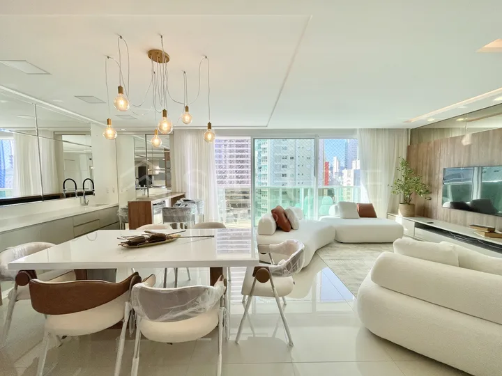 Apartamento aluguel 4 suítes no Centro