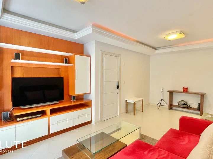 Apartamento com 2 suítes à venda no Centro