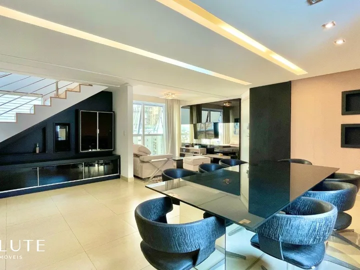 Duplex à venda com 3 Dormitórios na Barra Sul.