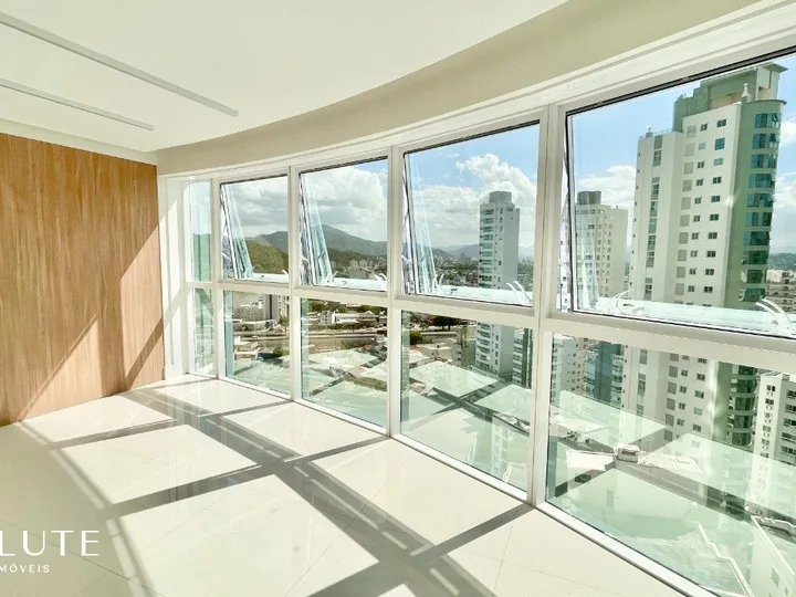 Apartamento aluguel anual com 3 suítes Barra Sul.