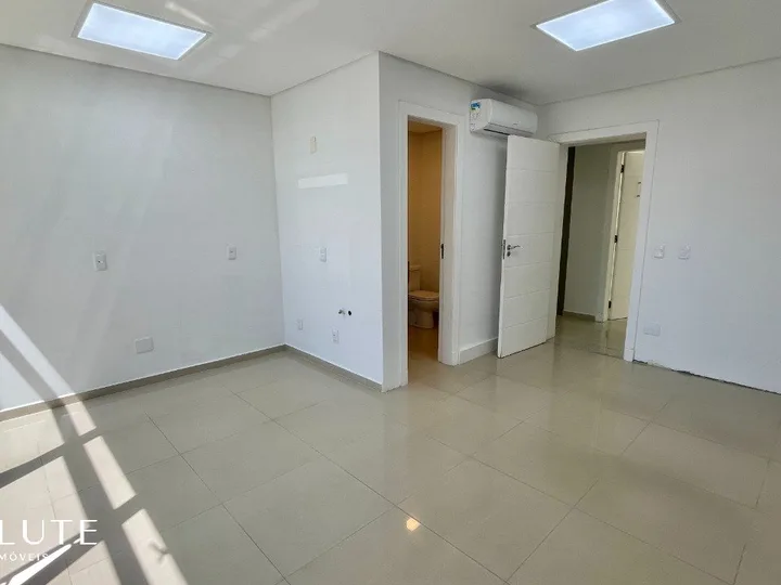 Sala comercial aluguel anual no Ariribá