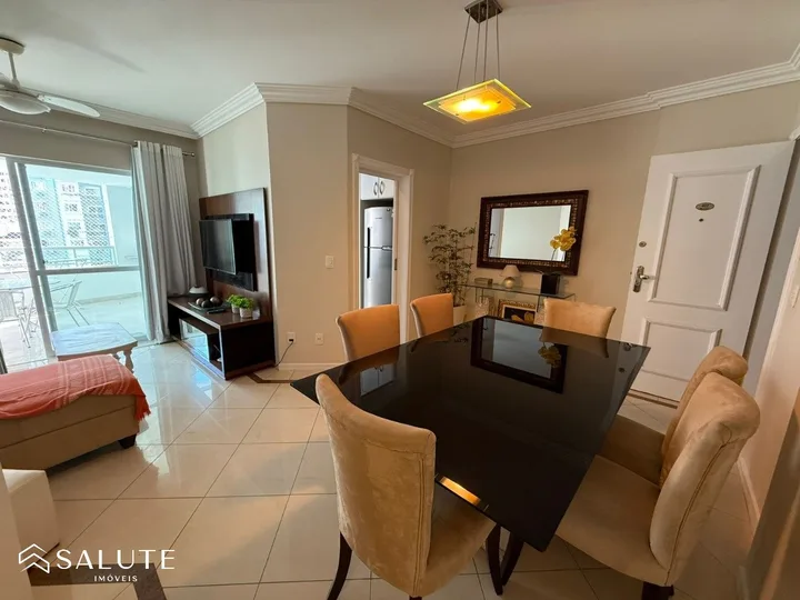 Apartamento à venda com 2 suítes na Barra Sul