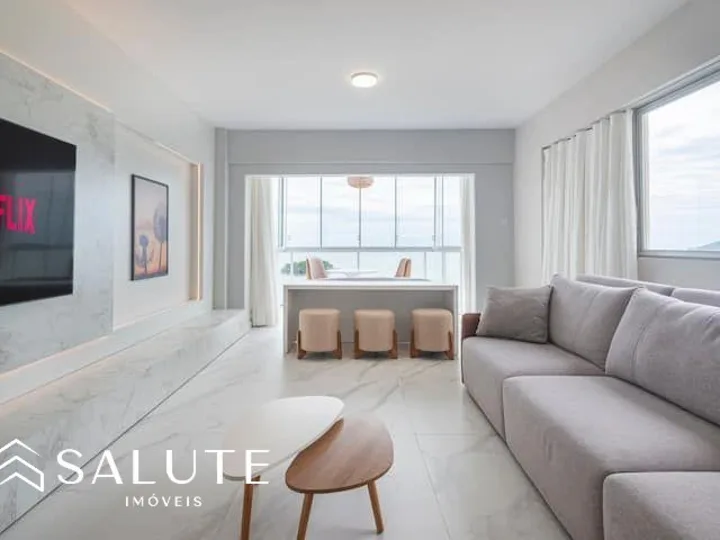 Apartamento á Venda 4 Dormitórios no Centro