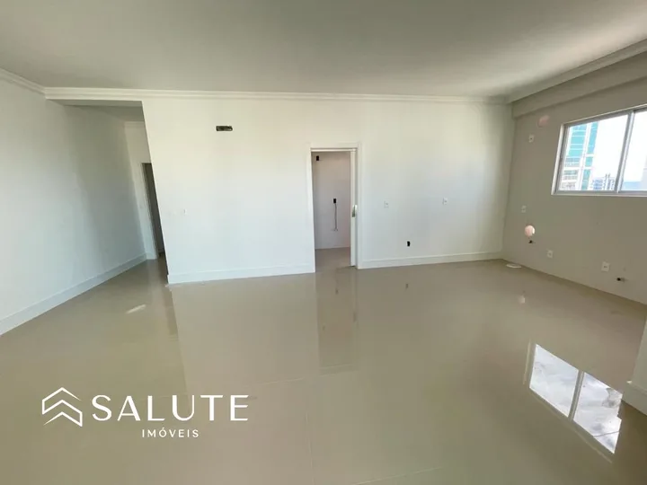 Apartamento em Itapema, 3 suítes sendo 1 master.