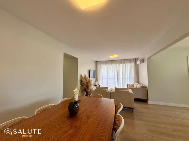 Apartamento diária com 4 dormitórios no Centro