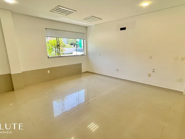 Sala comercial aluguel anual no Ariribá