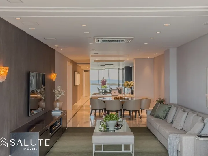 Apartamento á venda 3 suítes no Centro