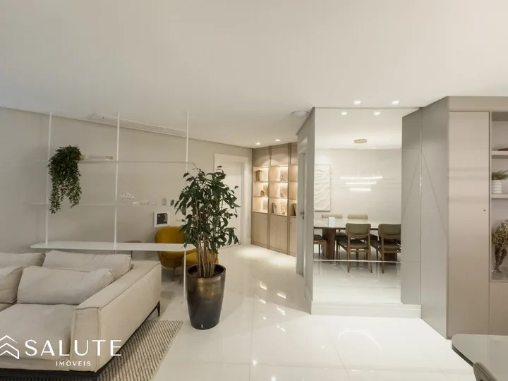 Apartamento à venda com 3 suítes Barra Sul
