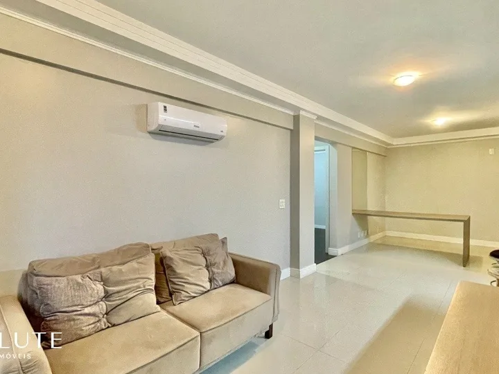 Apartamento à venda 3 suítes na Praia Brava